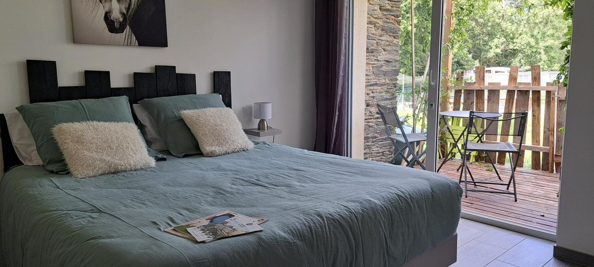 Bed and Breakfast La Bergerie Du Mesnil Livry  Экстерьер фото